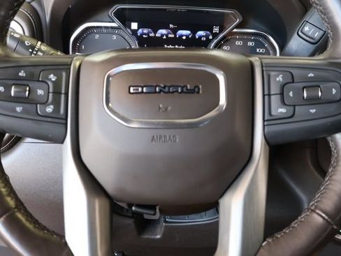 Used 2022 GMC Sierra 3500 Denali AWD/4WD image 26