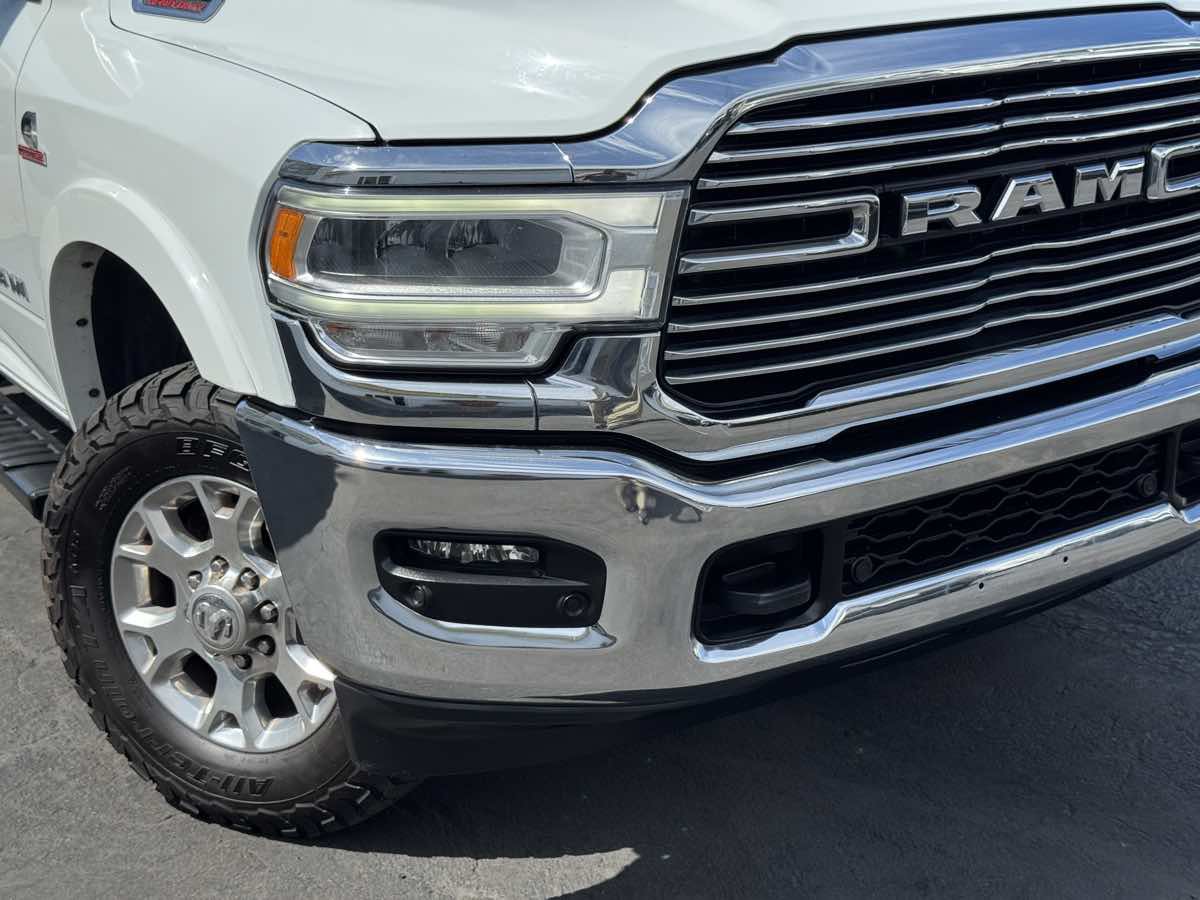 Used 2022 RAM 2500 Laramie AWD/4WD image 2