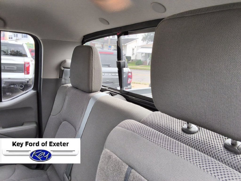 Used 2019 Nissan Frontier SV w/ Value Truck Package AWD/4WD image 11