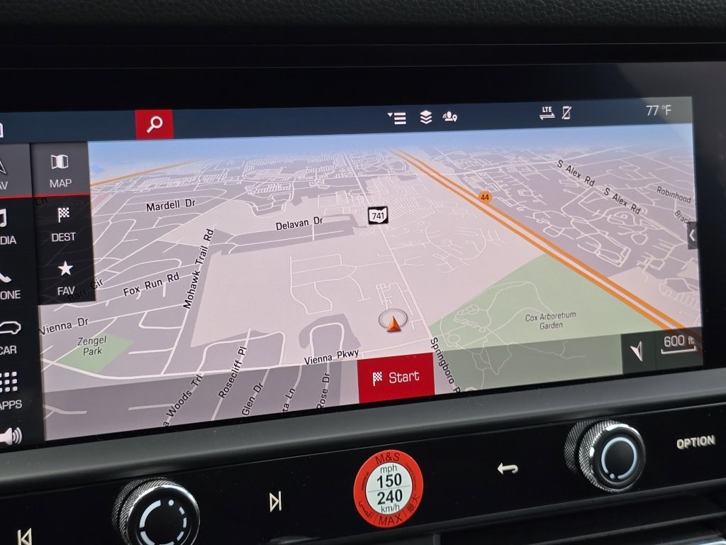 Certified 2024 Porsche Macan AWD/4WD image 20
