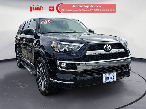 Used 2017 Toyota 4Runner Limited image 7