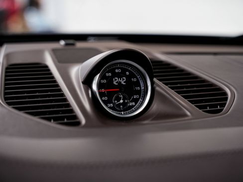 Used 2017 Porsche 911 Targa 4S image 12