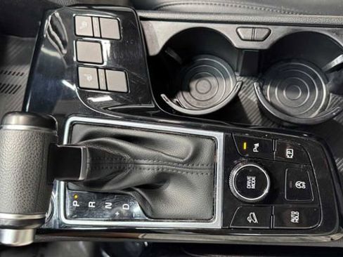 Used 2024 Kia Sportage EX FWD image 33