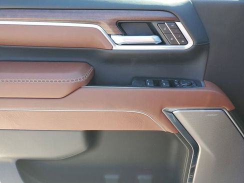 New 2026 GMC Sierra 2500 Denali Ultimate image 18