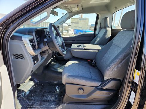 New 2025 Ford F250 XL w/ 360-Degree Camera Package RWD image 8