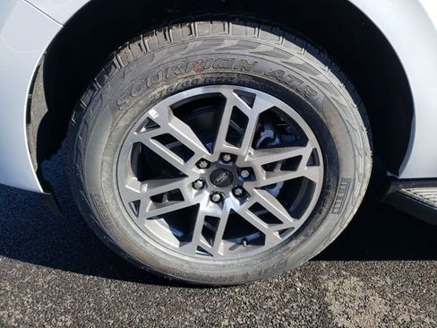 New 2026 Ford Expedition Active image 29