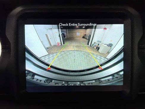 Used 2022 Jeep Wrangler Unlimited Sahara w/ Cold Weather Group image 34