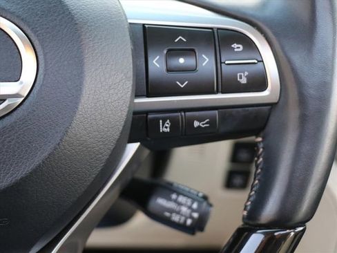 Used 2023 Lexus GX 460 Premium w/ Accessory Package image 28