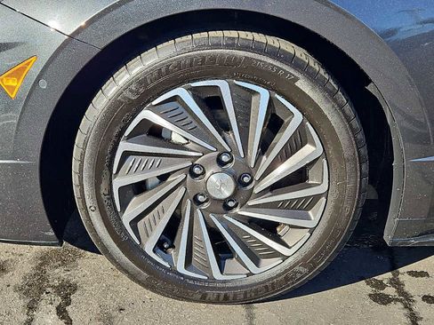 Used 2023 Hyundai Sonata Limited image 13