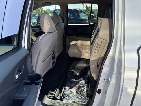 Used 2023 Honda Ridgeline RTL-E image 13