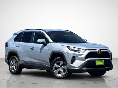 Used 2024 Toyota RAV4 XLE FWD image 2