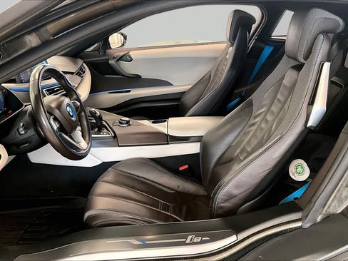 Used 2019 BMW i8 Coupe AWD/4WD image 7