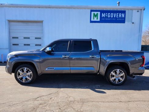 Used 2025 Toyota Tundra Capstone AWD/4WD image 2