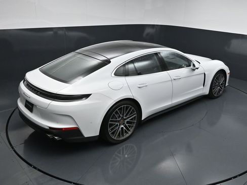 New 2026 Porsche Panamera 4 image 16