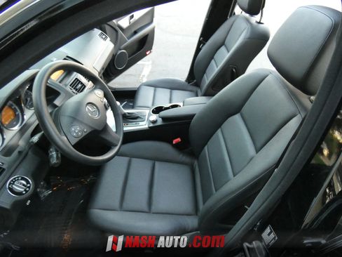 Used 2009 Mercedes-Benz C 300 Sedan image 43