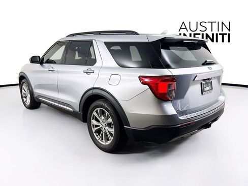 Used 2020 Ford Explorer XLT w/ Equipment Group 202A image 6