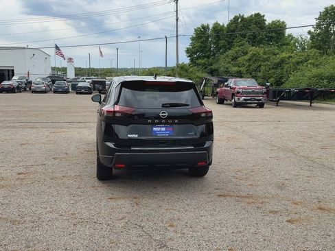 New 2026 Nissan Rogue SV w/ Cold Weather Package AWD/4WD image 7
