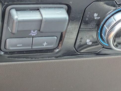 Used 2025 GMC Sierra 1500 SLT RWD image 28