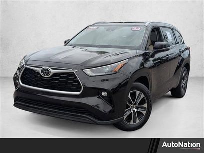 Used 2022 Toyota Highlander XLE