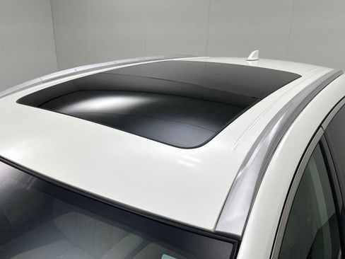 Certified 2023 Nissan Murano Platinum w/ Cargo Package image 11