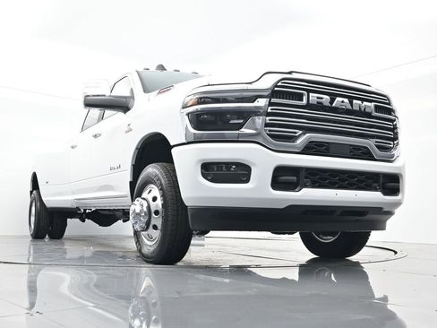 New 2026 RAM 3500 Laramie image 33