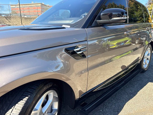Used 2018 Land Rover Range Rover Sport HSE AWD/4WD image 4