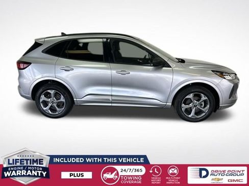 Used 2024 Ford Escape ST-Line AWD/4WD image 2