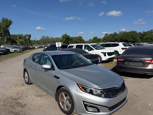 Used 2014 Kia Optima LX image 3