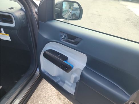 New 2025 Ford Maverick XLT w/ XLT Luxury Package image 27