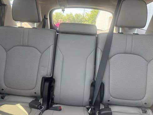 Used 2023 Honda Pilot Elite image 9