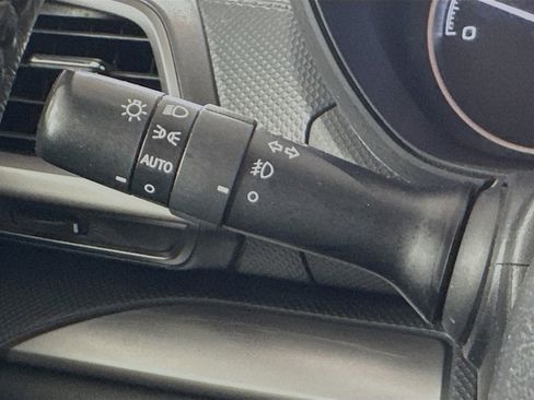 Used 2021 Subaru Forester Premium image 12