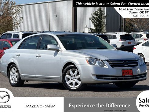 Used 2005 Toyota Avalon XL FWD image 1