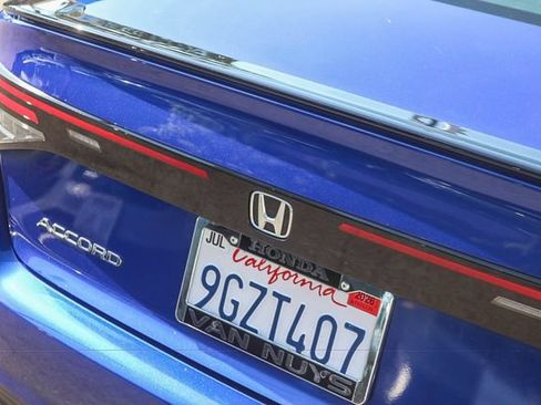Used 2023 Honda Accord Sport image 9