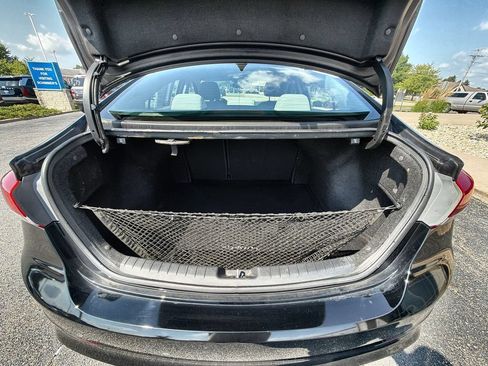 Used 2018 Hyundai Elantra SEL w/ Cargo Package FWD image 18