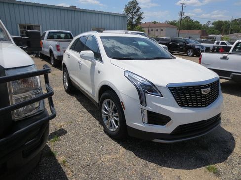 Used 2020 Cadillac XT5 Premium Luxury image 2