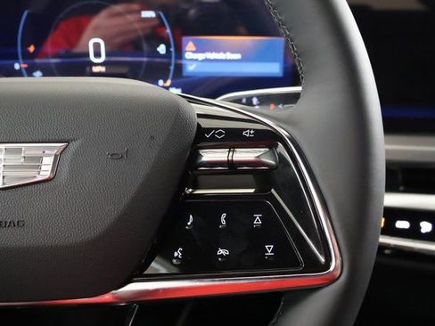 New 2026 Cadillac Lyriq Signature Luxury image 17