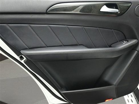 Used 2016 Mercedes-Benz GL 450 4MATIC w/ Premium I Package image 13