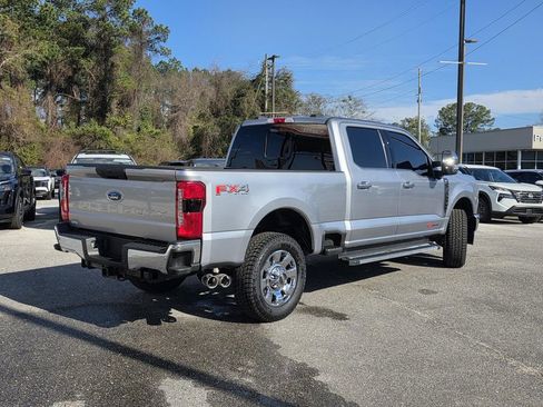 Used 2023 Ford F250 Lariat w/ Chrome Package image 6