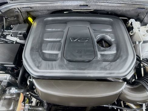 Used 2022 Jeep Grand Cherokee Limited image 41