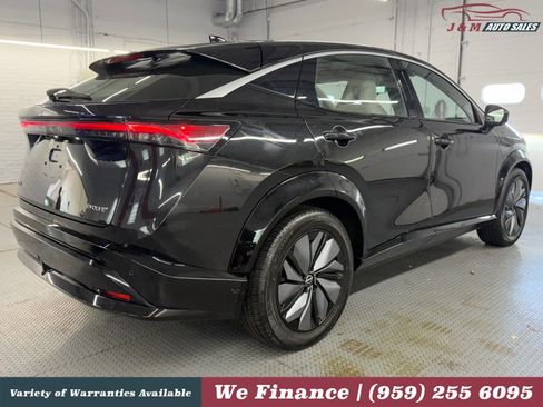 Used 2023 Nissan Ariya FWD image 8