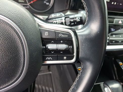 Used 2022 Kia Sorento SX image 24