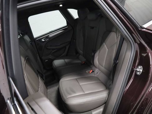 Used 2023 Porsche Macan Turbo AWD/4WD image 36