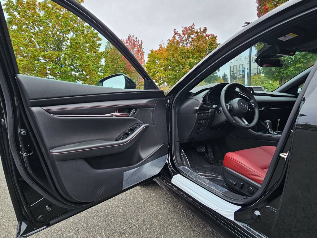 New 2026 MAZDA MAZDA3 Carbon AWD/4WD image 24