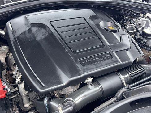 Used 2020 Jaguar F-PACE Prestige image 57