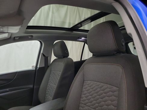 Certified 2019 Chevrolet Equinox LT w/ Sun & Navigation Package image 9