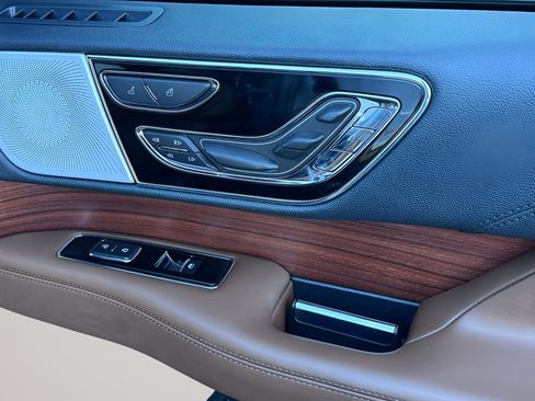 Used 2022 Lincoln Navigator L Reserve image 30