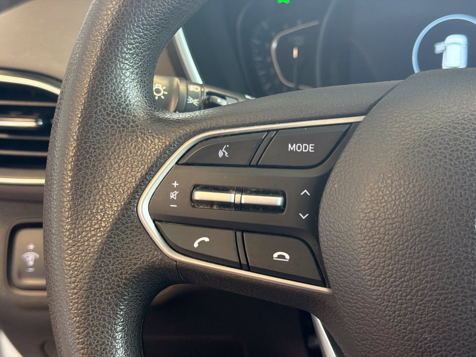 Used 2020 Hyundai Santa Fe SEL AWD/4WD image 19