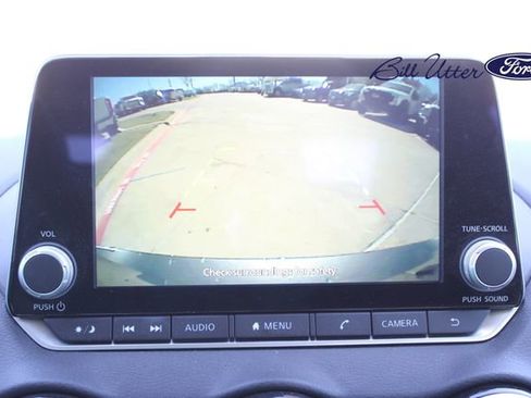 Used 2024 Nissan Sentra SV image 18