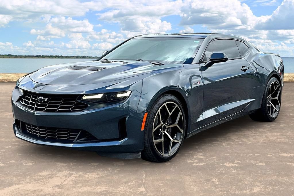 Used 2022 Chevrolet Camaro LT w/ Technology Package RWD image 1