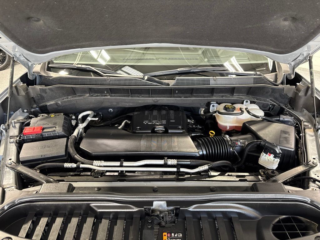 Used 2024 Chevrolet Silverado 1500 LT AWD/4WD image 42